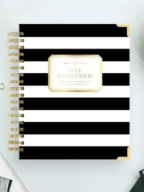 2026 Weekly Planner: Black Stripe